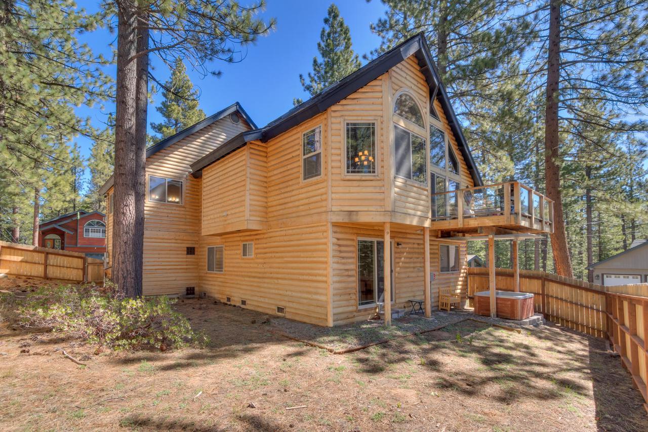 Sugar Pine - Four Bedroom Holiday home