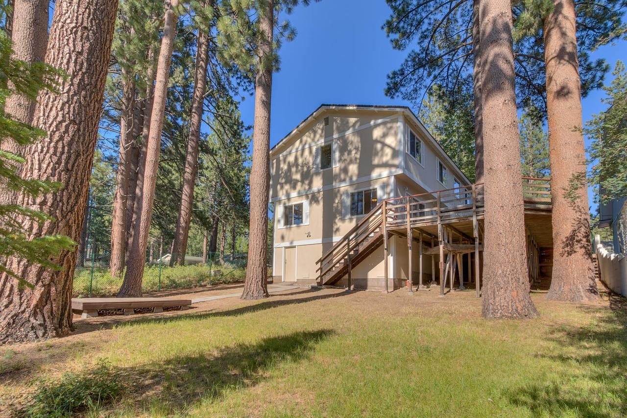 The Meadows - Six Bedroom Holiday home South Lake Tahoe