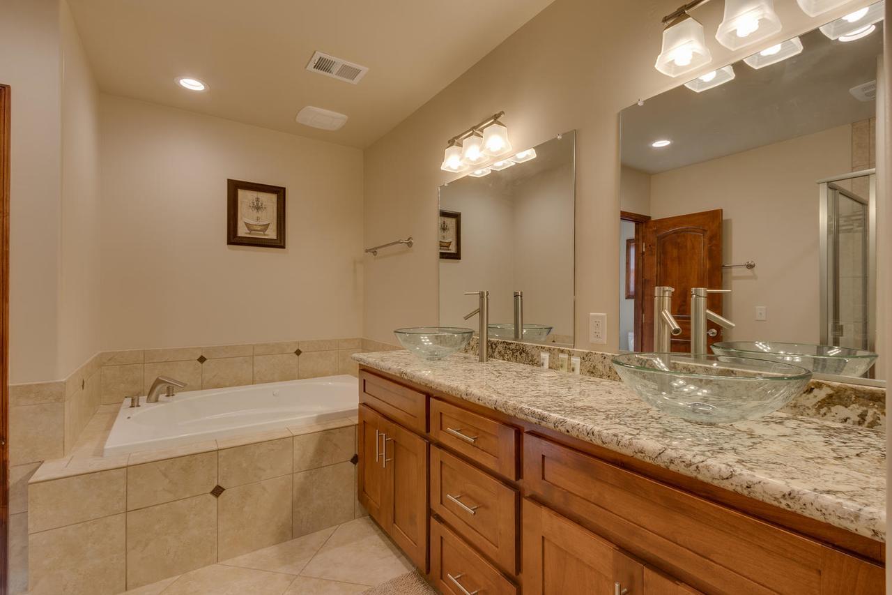 Tahoe Woods Escape - Three Bedroom