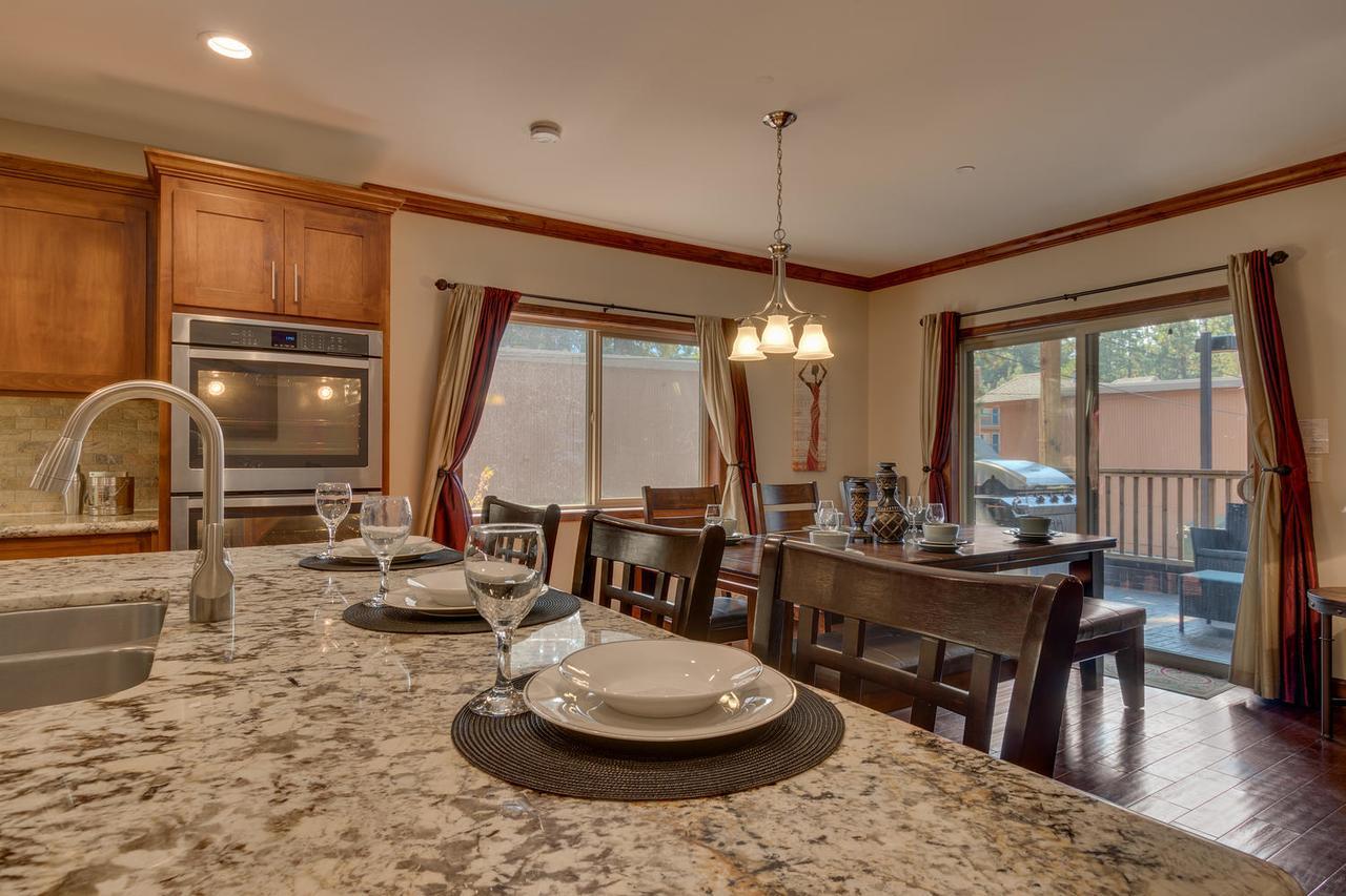 Tahoe Woods Escape - Three Bedroom Holiday home South Lake Tahoe