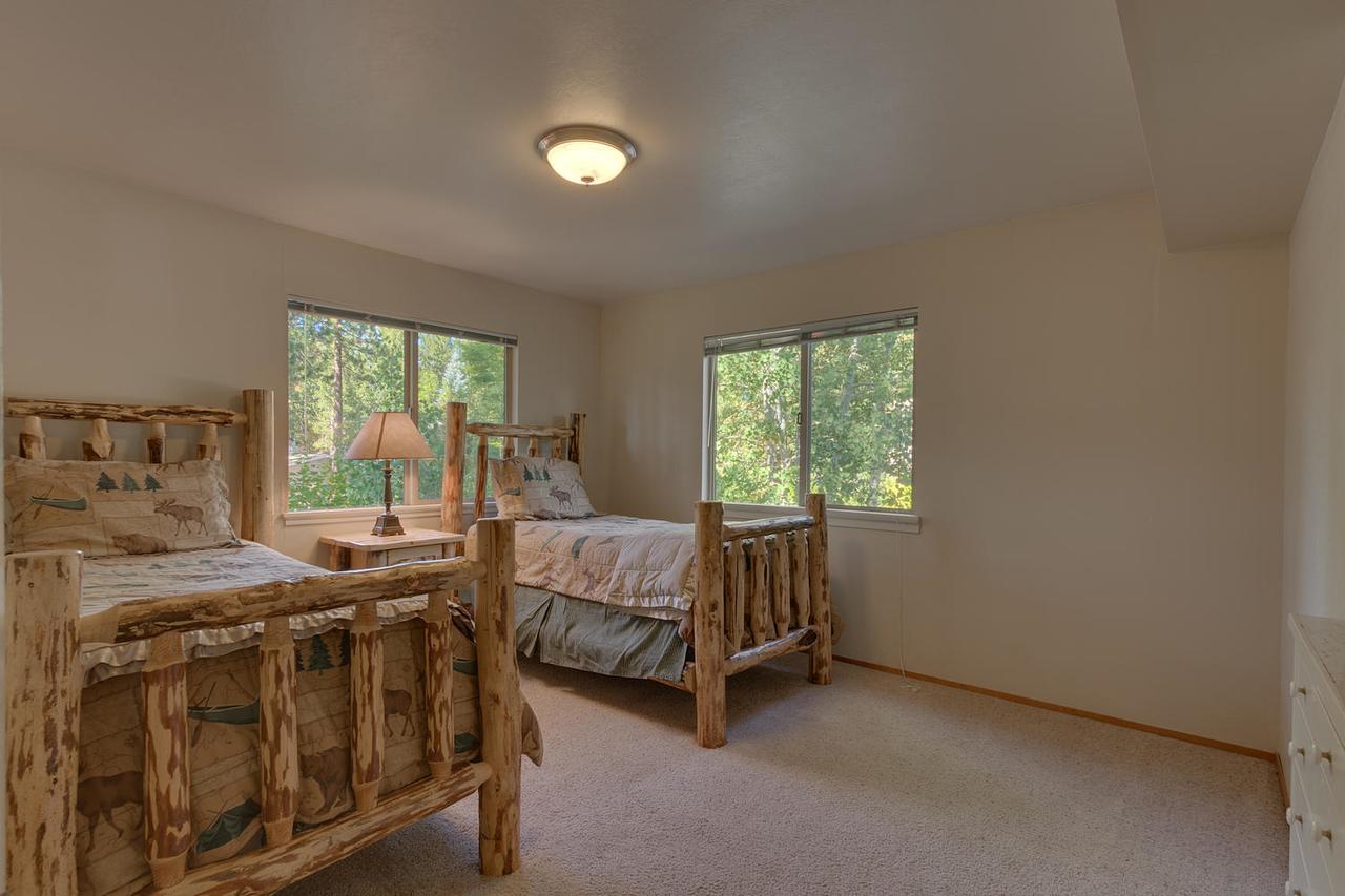 The Meadows - Six Bedroom *