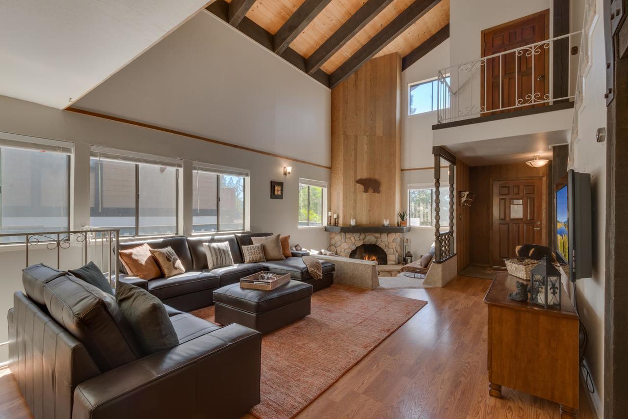 The Knotty Bear - Three Bedroom