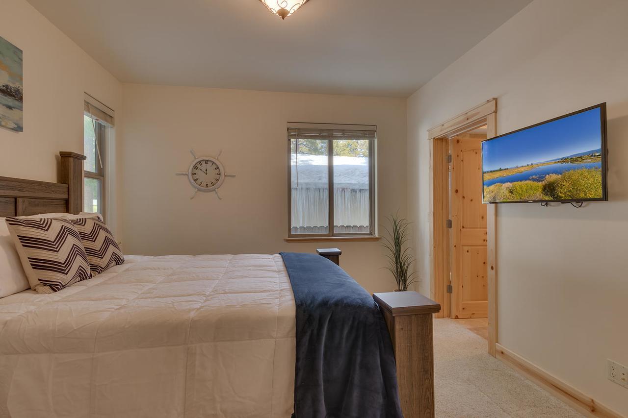 Siesta Harbor - Four Bedroom Holiday home South Lake Tahoe