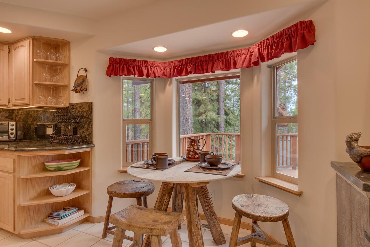 Black Bear - Four Bedroom Holiday home South Lake Tahoe