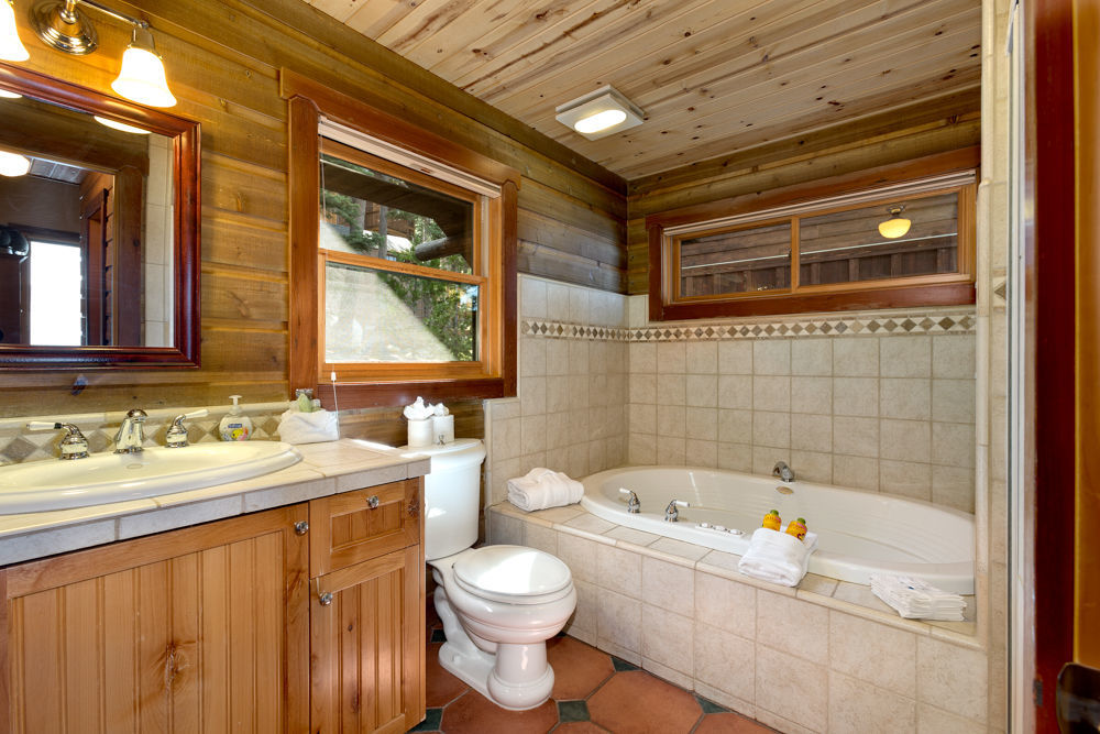 Holiday home 2201 Cascade Rd *