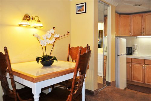 Americana Village Holiday home *