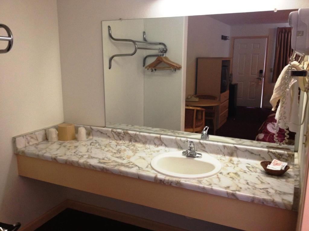 Motel National 9 2*