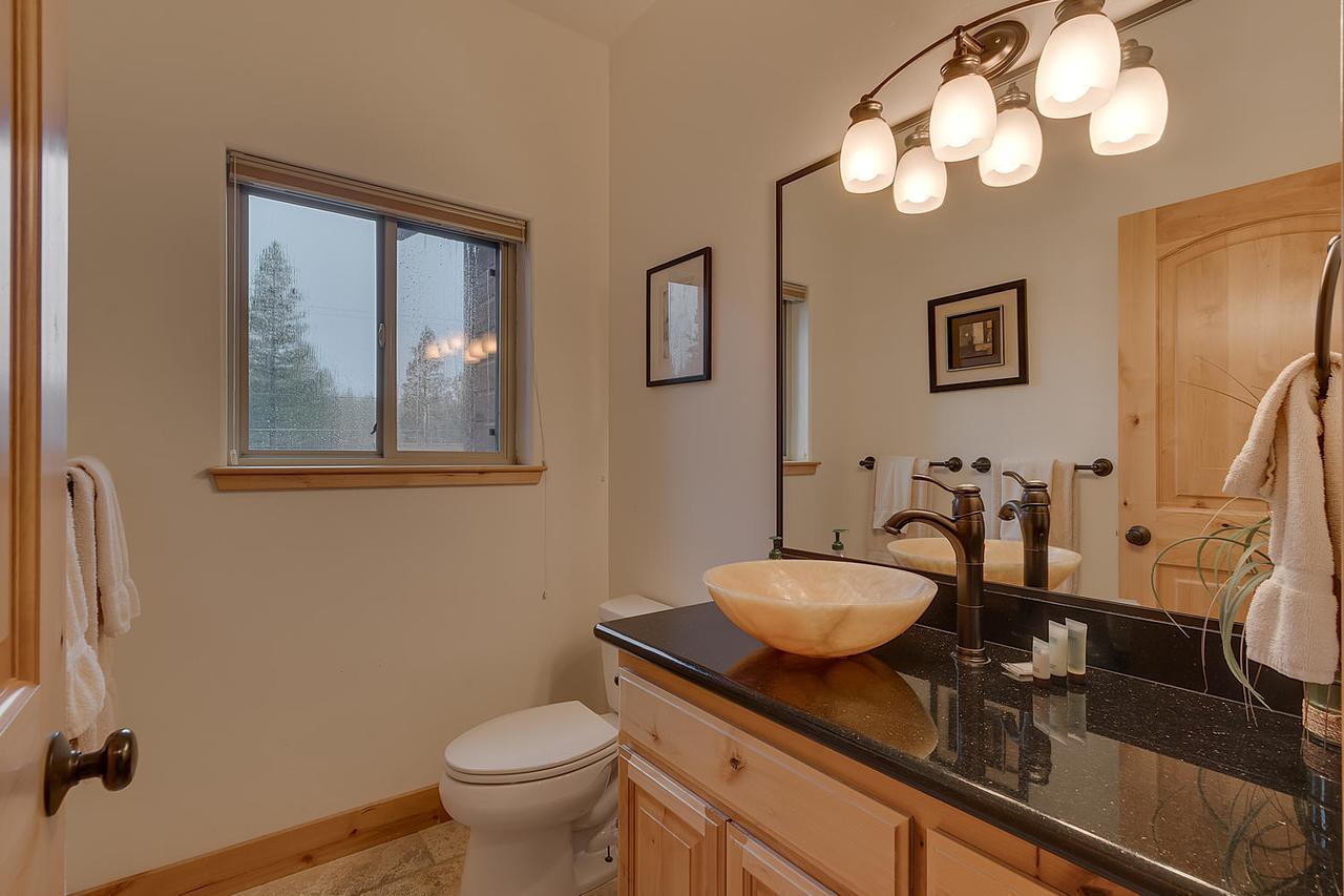 Evergreen Estate - Seven Bedroom * South Lake Tahoe