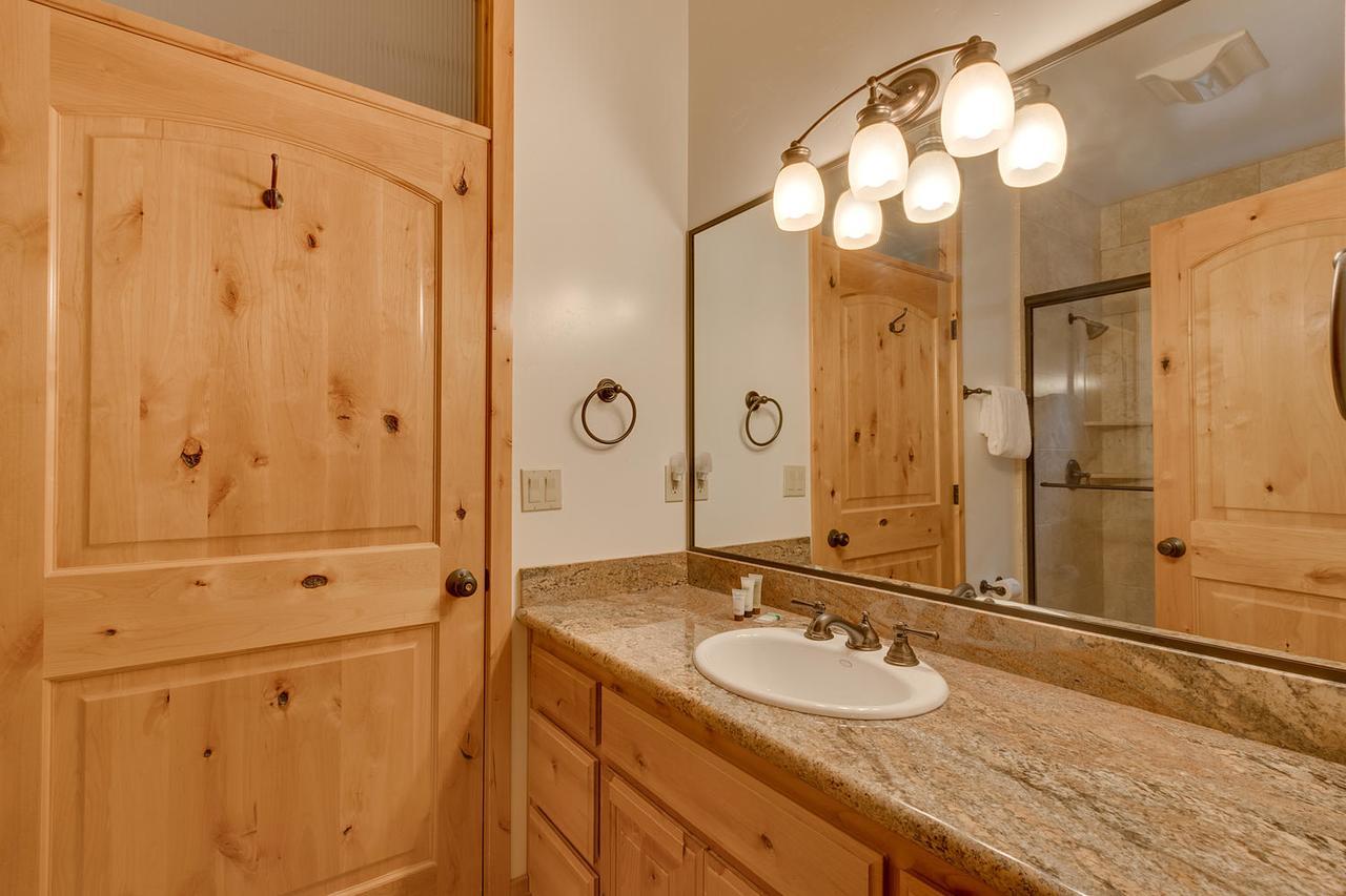 Evergreen Estate - Seven Bedroom Holiday home