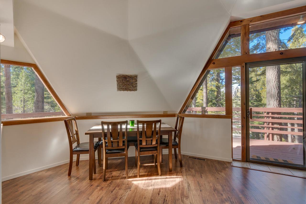The Snow Globe - Two Bedroom South Lake Tahoe
