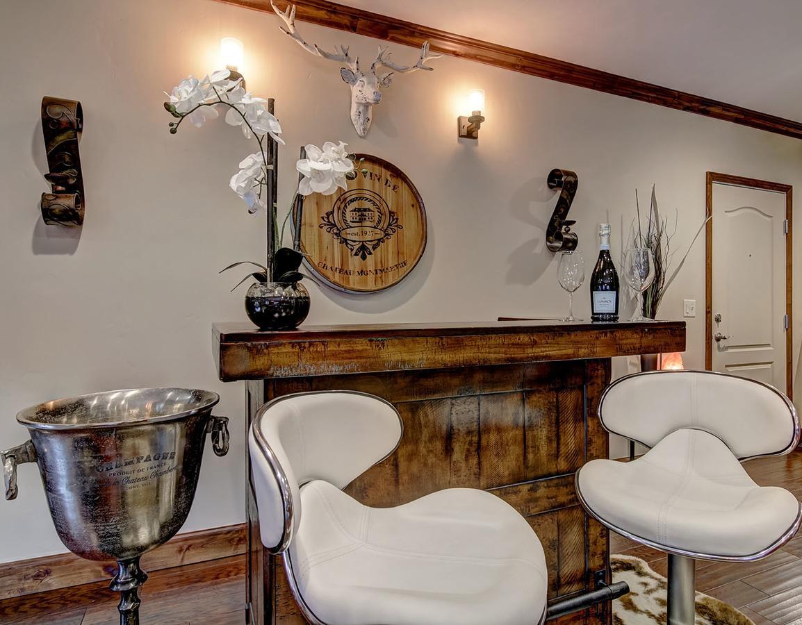 Tahoe Woods Gem - Three Bedroom Holiday home