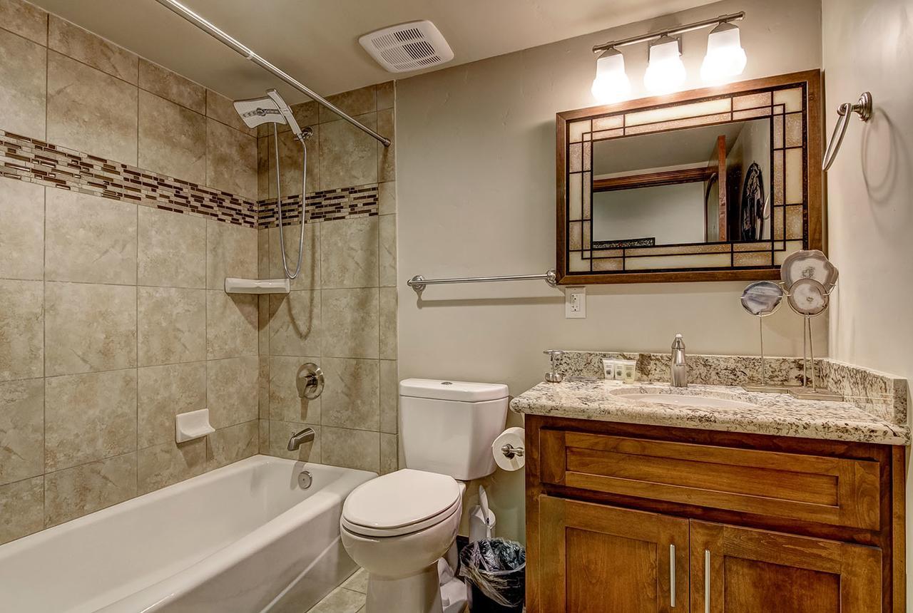 Tahoe Woods Gem - Three Bedroom Holiday home