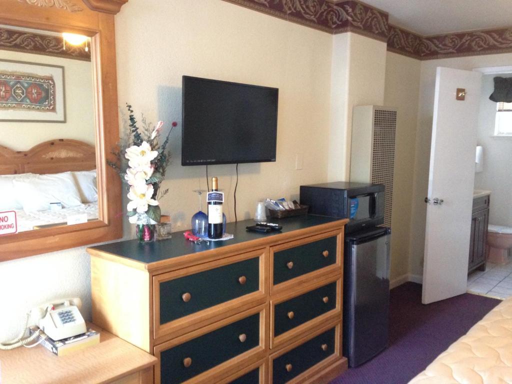 Motel Travelers And South Tahoe South Lake Tahoe