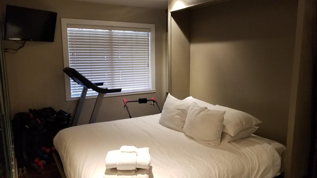 Gondola Lodge *