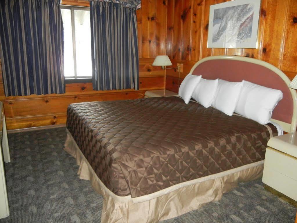 Tahoe Hacienda Motel 2*