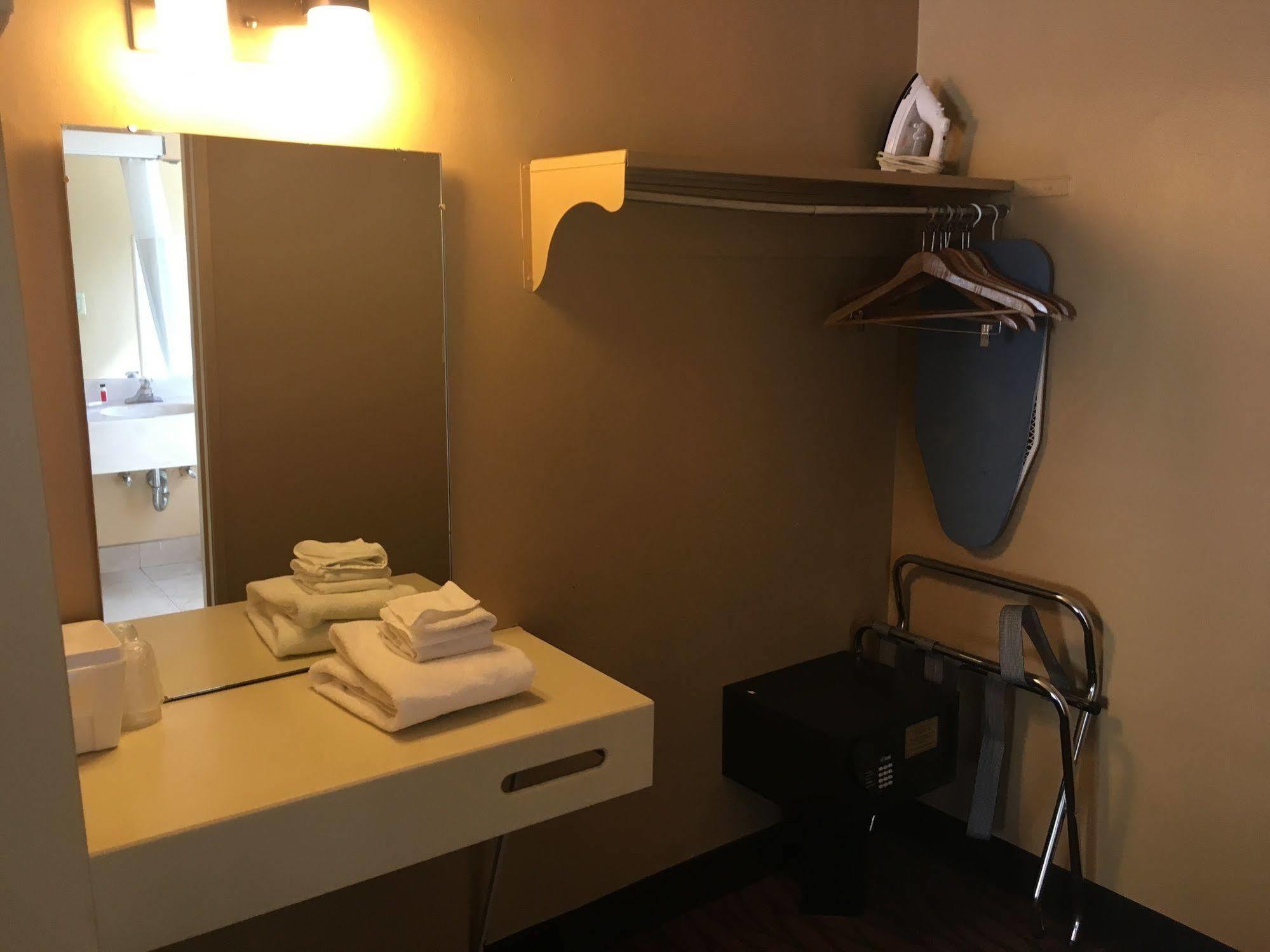 Howard Johnson By Wyndham South Tahoe Hotel 2*