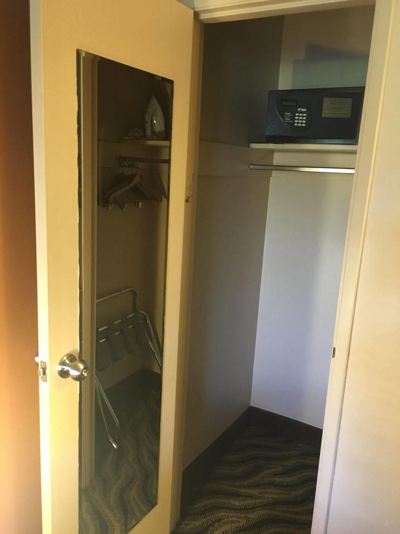 Howard Johnson By Wyndham South Tahoe Hotel 2*