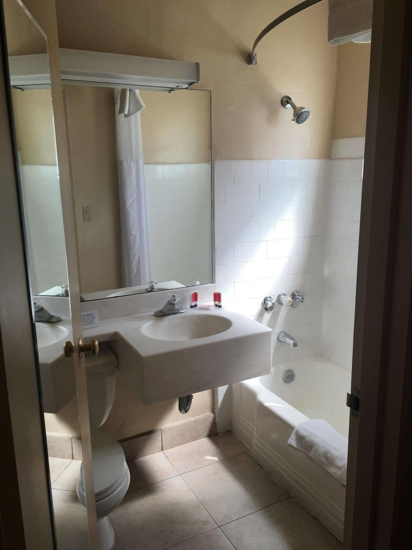 Hotel Howard Johnson By Wyndham South Tahoe South Lake Tahoe