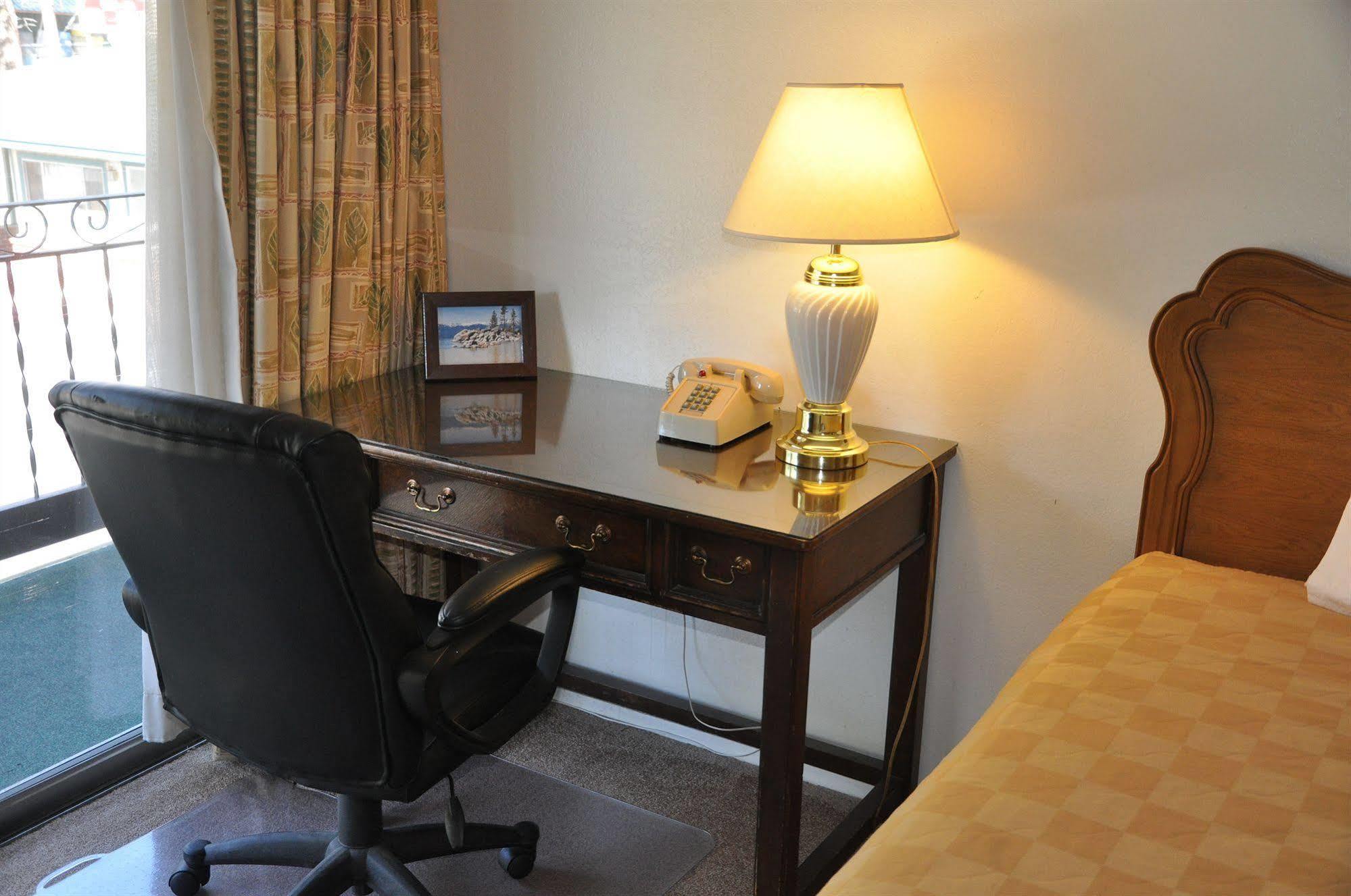 Hotel Cedar & 3*