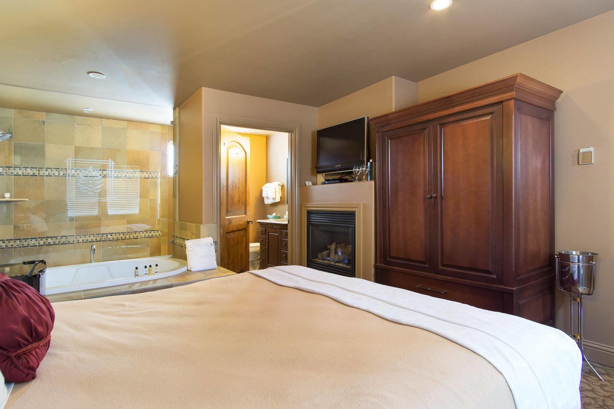 Secrets Tahoe 3*