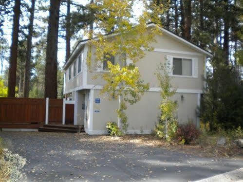 2853 Springwood Dr * South Lake Tahoe