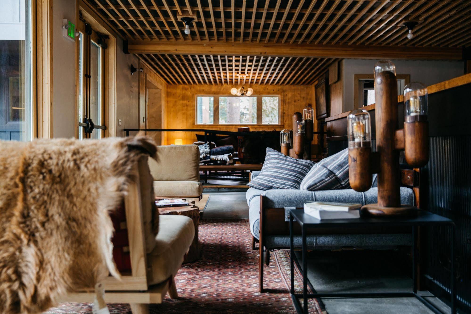 The Coachman Hotel 3*