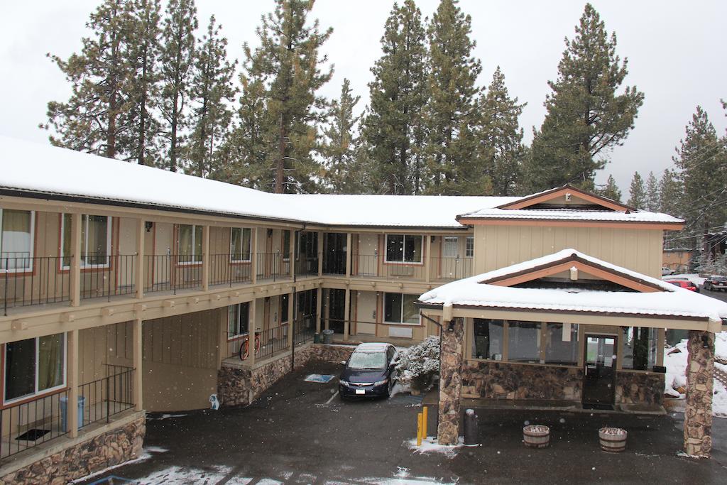 Tahoe North Hotel 2*