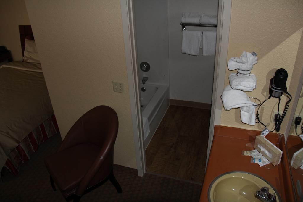 Tahoe North Hotel 2*