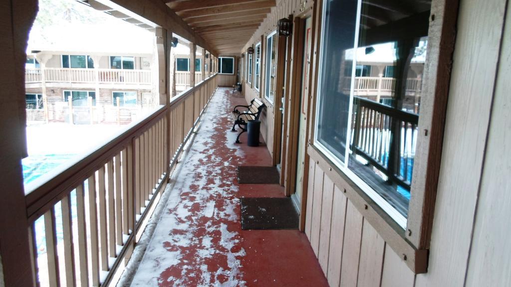 The At Tahoe Resort 2*