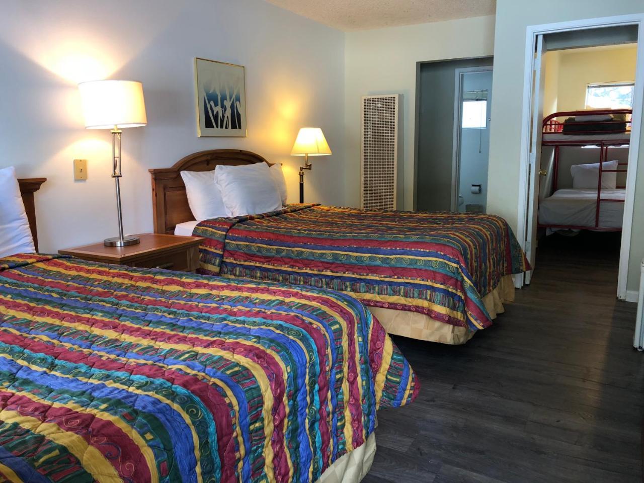Hotel Cedar & 3*