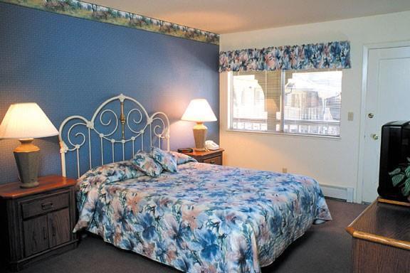 The At Tahoe Resort 2*