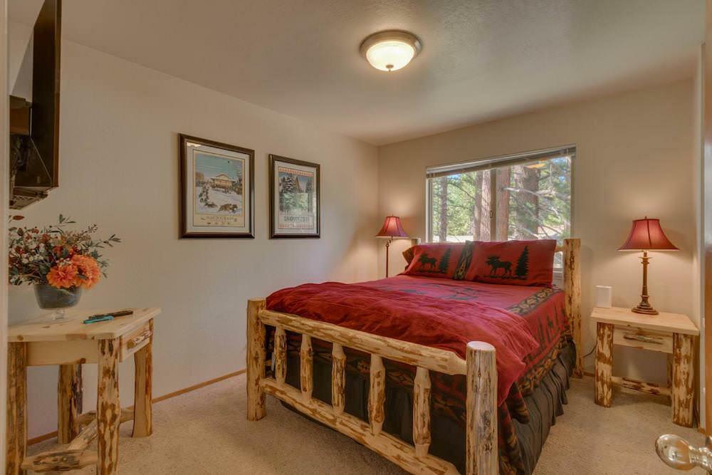The Meadows - Six Bedroom South Lake Tahoe