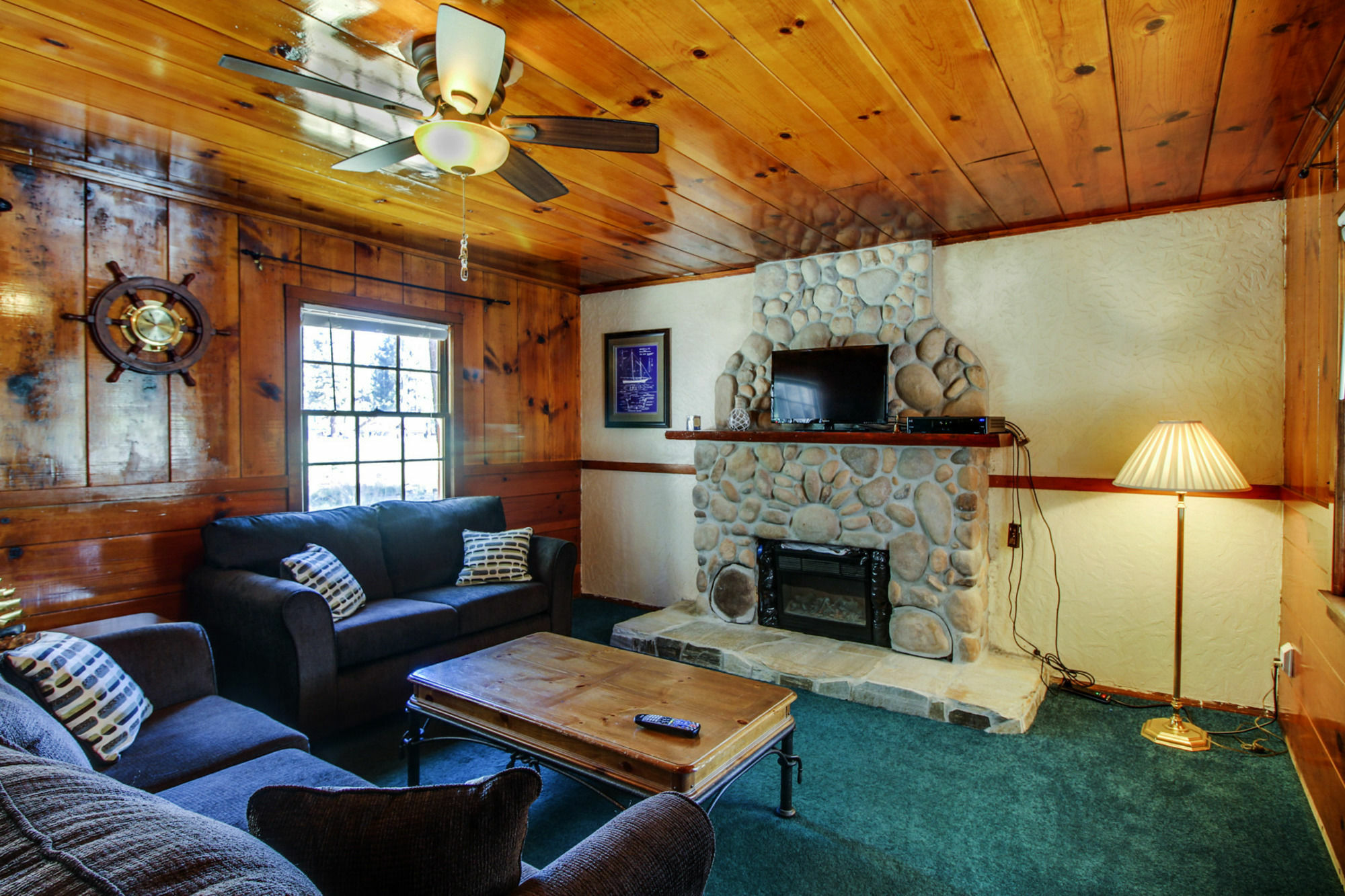 Tahoe Hotel