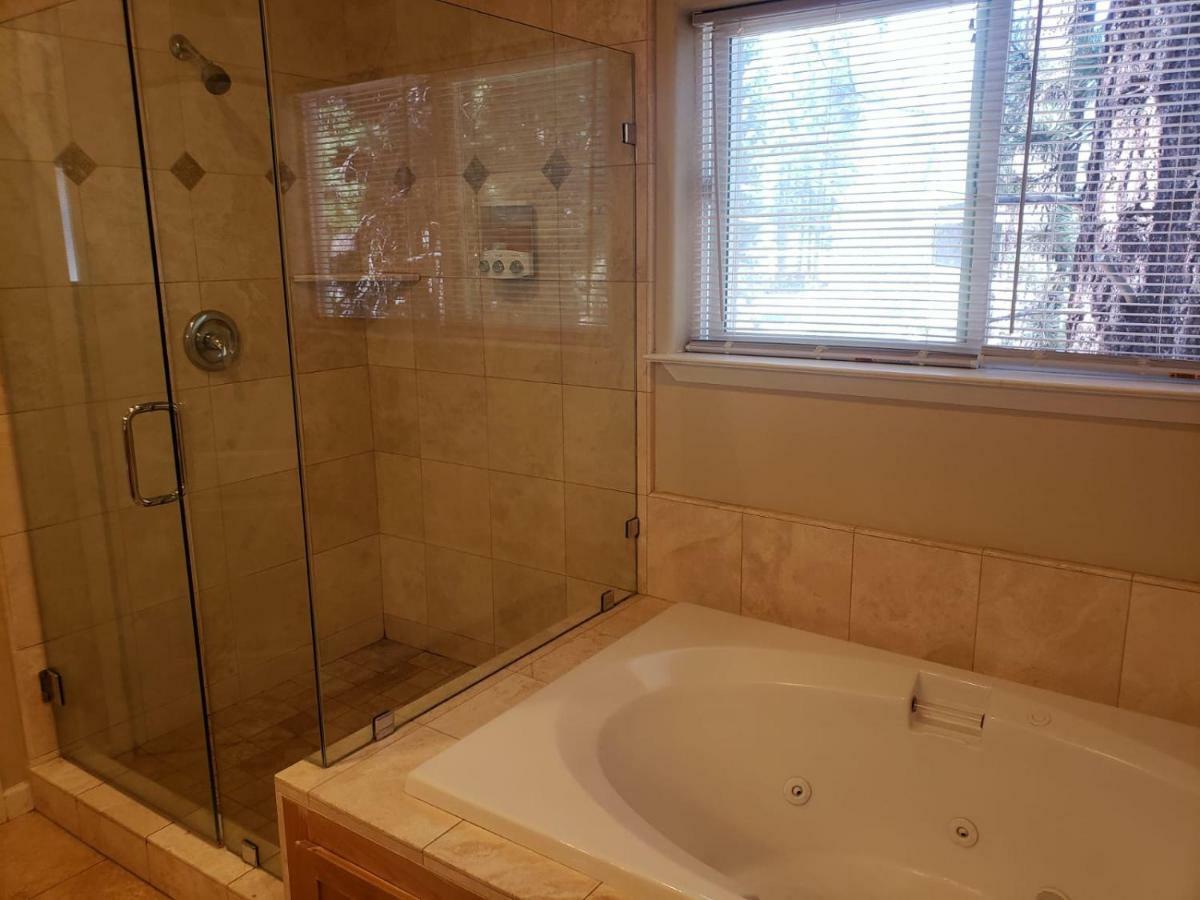New Close To Heavenly W Pine Garden Holiday home