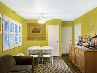 Howard Johnson By Wyndham South Tahoe South Lake Tahoe