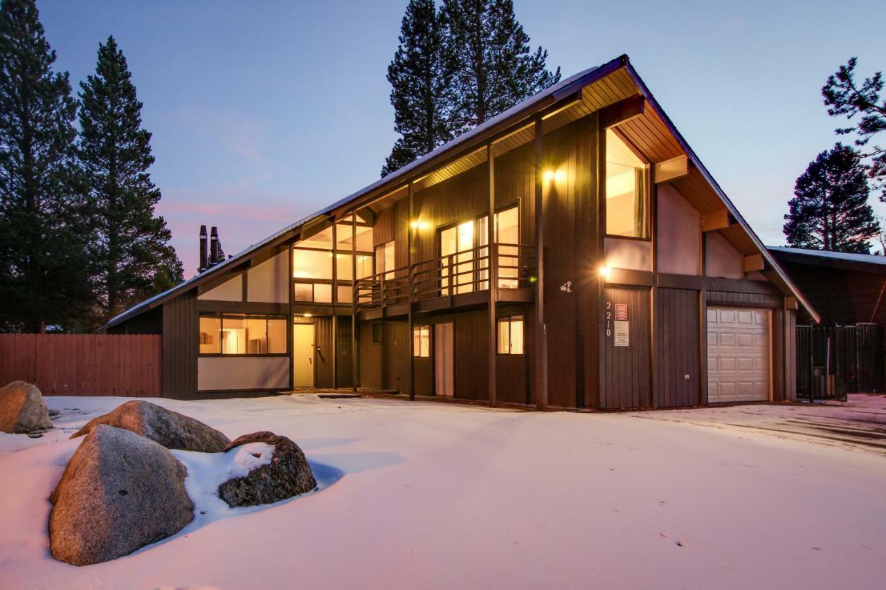 Holiday home Waterfront Apres' Ski Cabin *