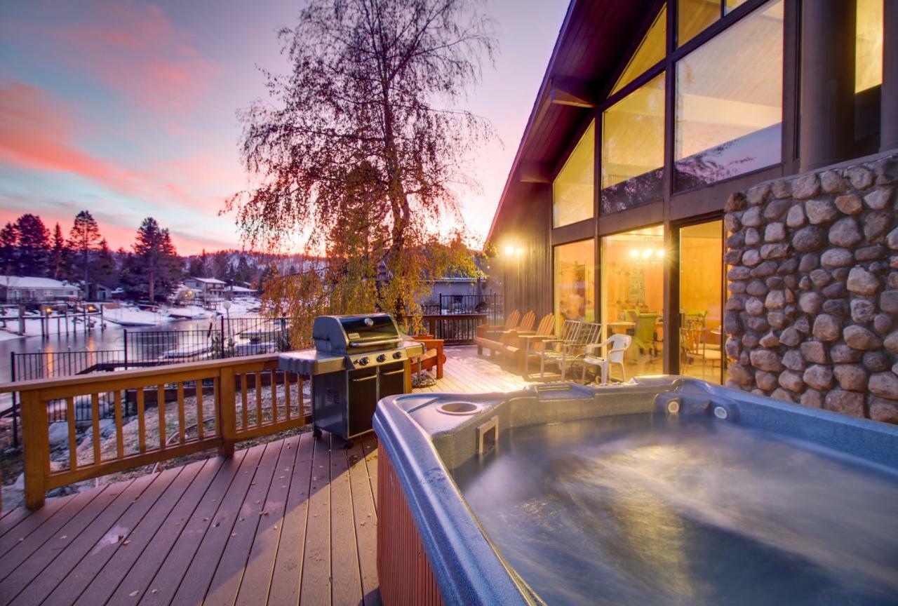 Waterfront Apres' Ski Cabin South Lake Tahoe