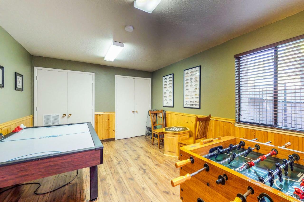 Holiday home Waterfront Apres' Ski Cabin *