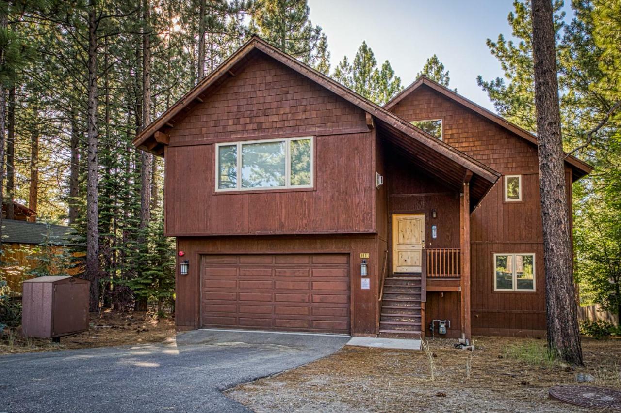 Elegant Pine Holiday home