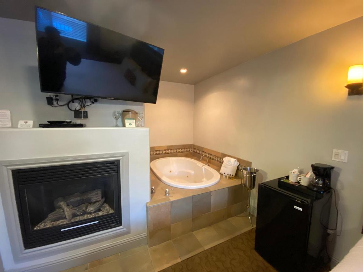Secrets Tahoe Motel 3*
