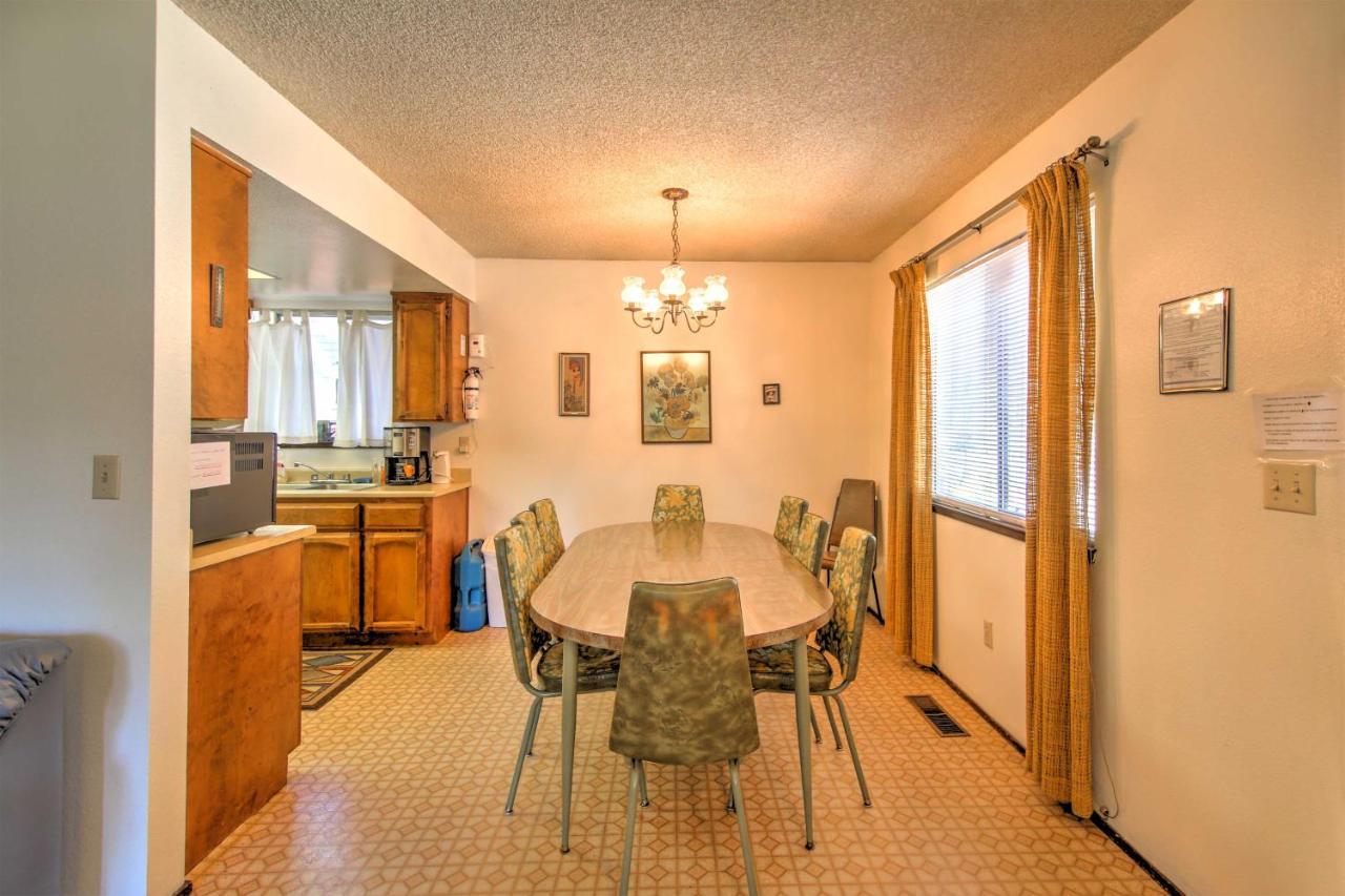 Holiday home Quaint Pet-friendly In South Tahoe!