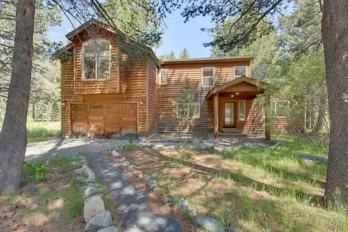 1261 Country Club Drive