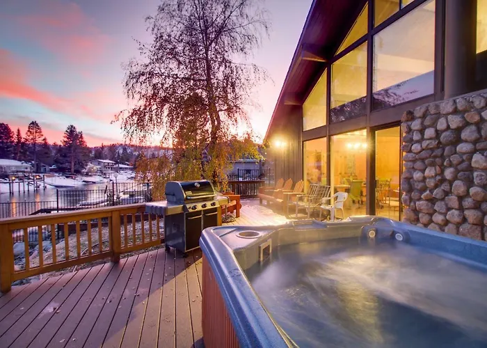 Waterfront Apres\' Ski Cabin