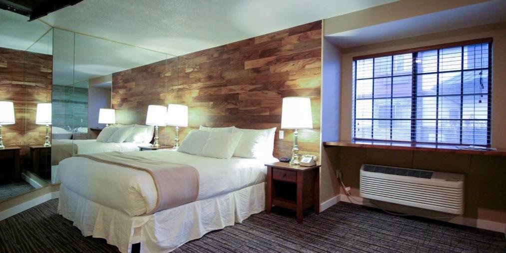 Hotel Postmarc And South Lake Tahoe