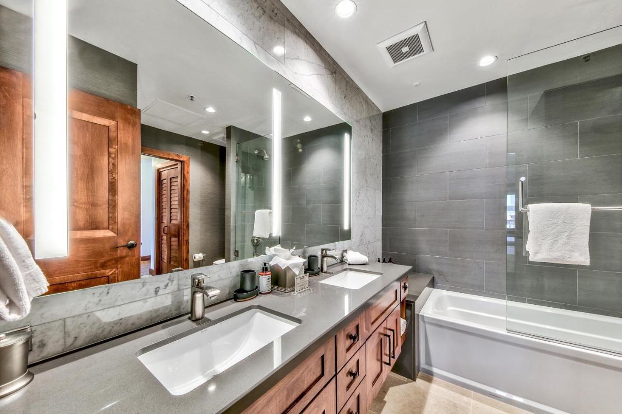 Luxury 2br Steps From Heavenly Village & Gondola * South Lake Tahoe