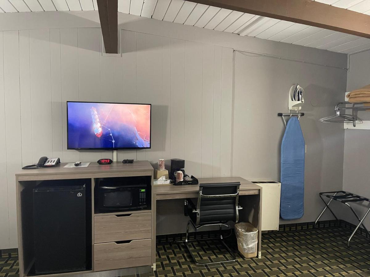 Travel Motel