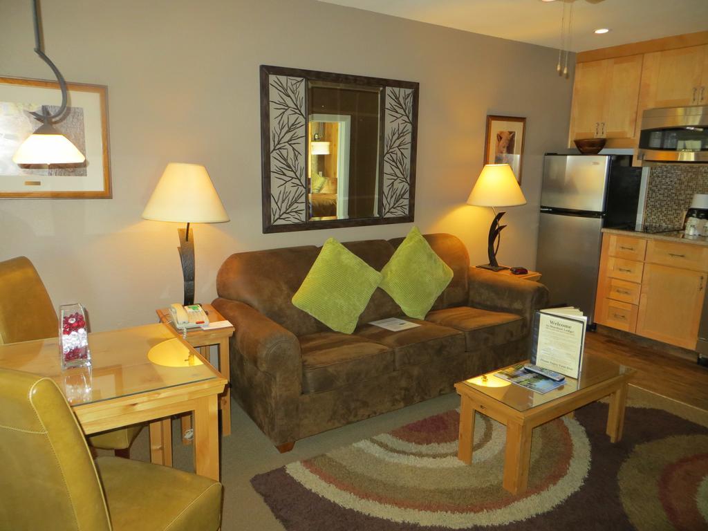 Stardust Hotel 2*