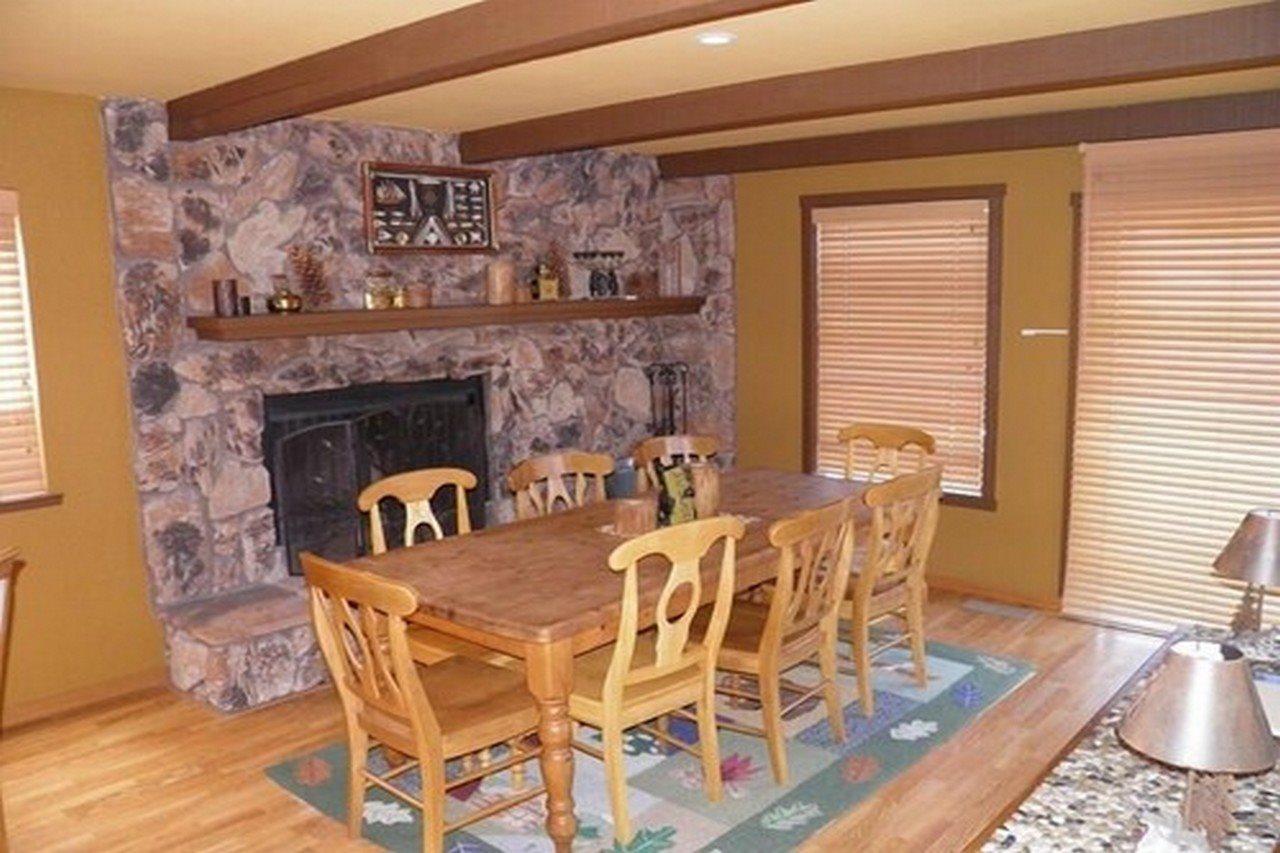 584 Alpine Dr South Lake Tahoe