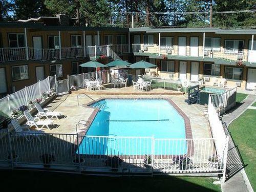 Hotel Alpine &