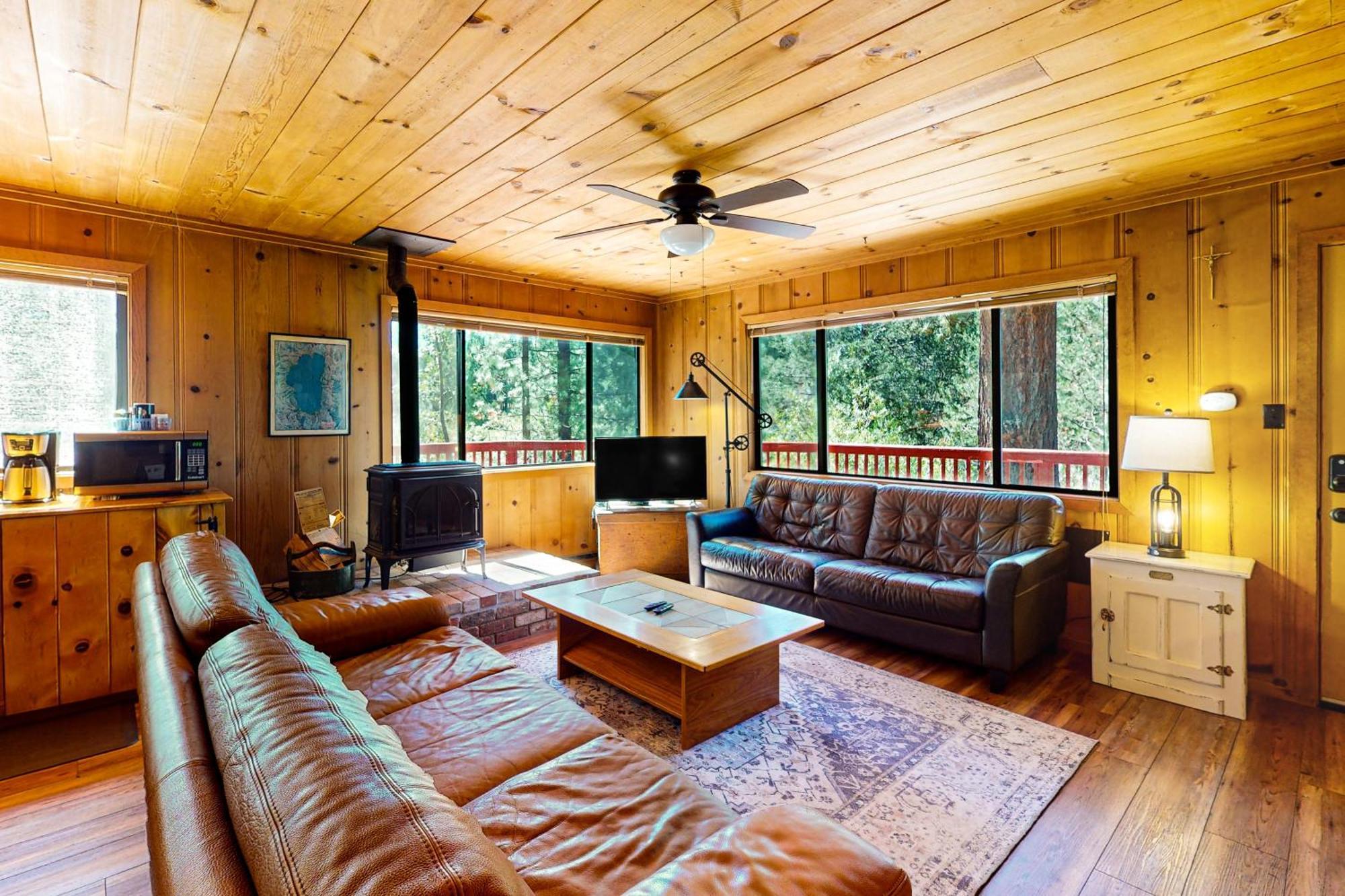 Cozy Seclusion South Lake Tahoe